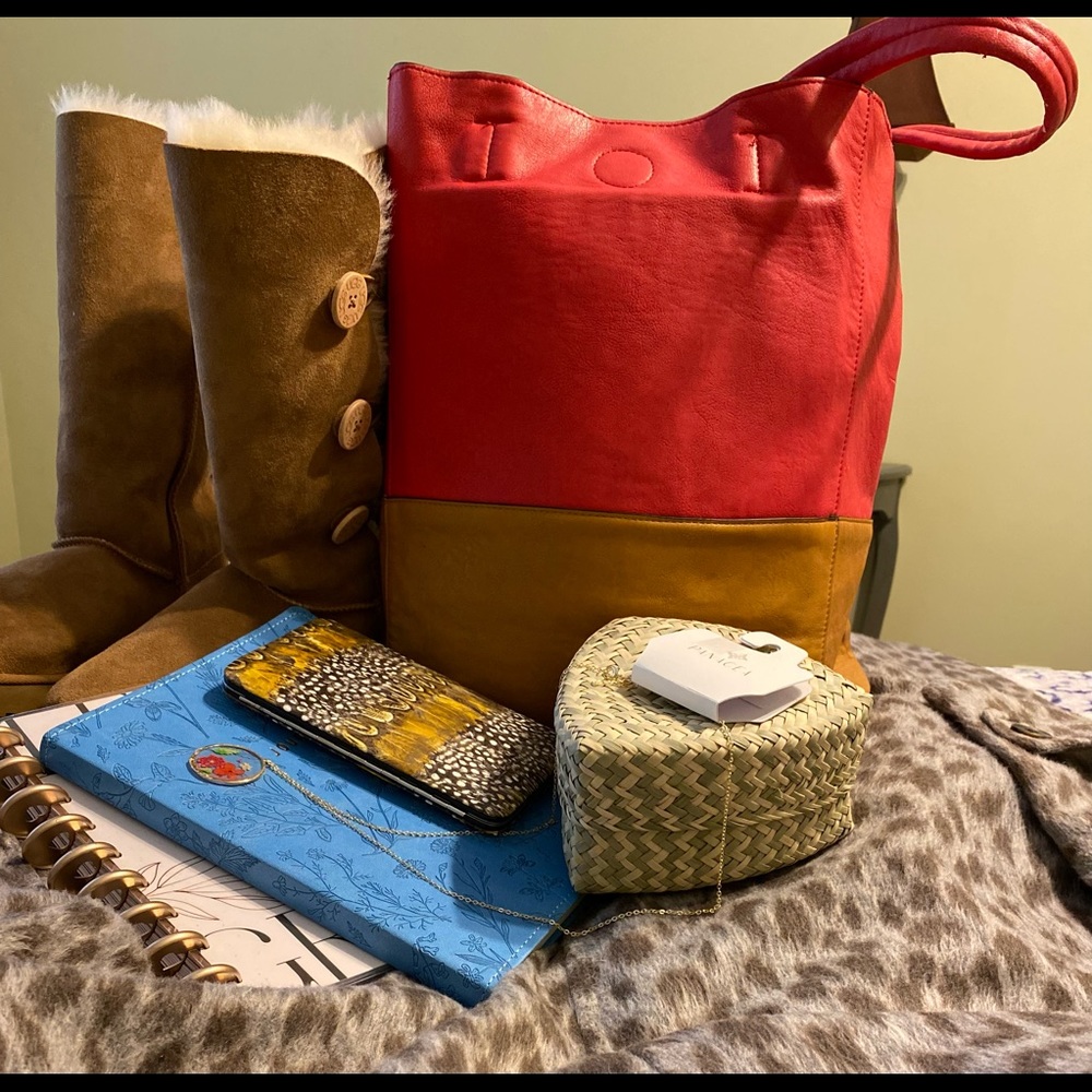 Soriel Leather Tote Bags